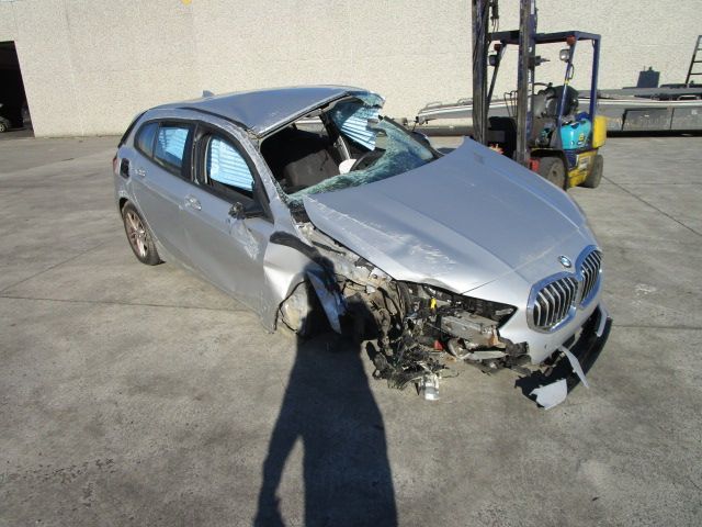 BMW - 118 - 2021